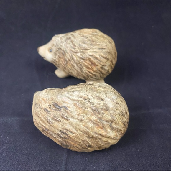 Hedgehog Painted Terracotta Figurines Set of 2 - Picture 3 of 8